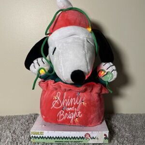 PEANUTS Singing Light-Up SNOOPY Animated & Musical Christmas Plush Shiny &Bright